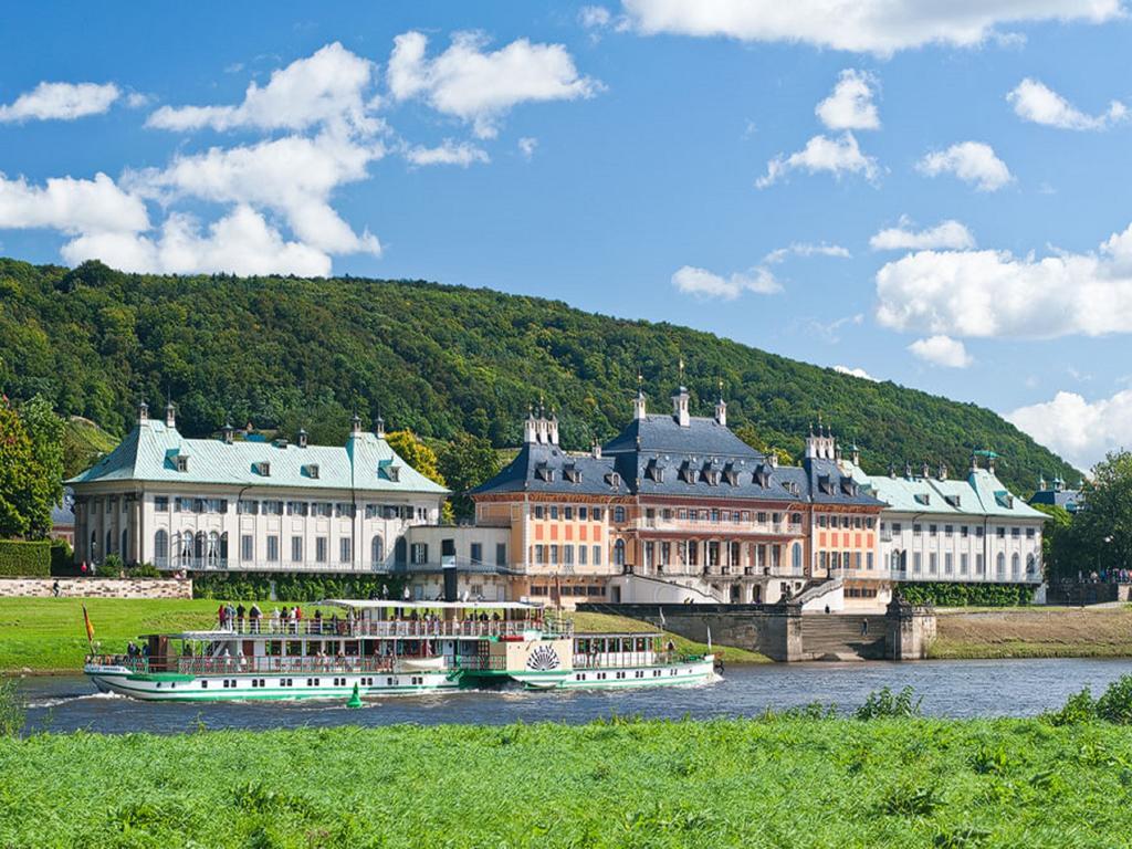 Villa Eschebach - Ferienwohnung Dresden Bagian luar foto